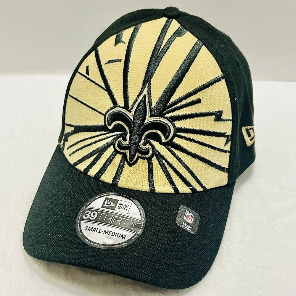 New Era New Orleans Saints Shattered 39THIRTY Stretch Flex Hat Cap‎ S/M Gold NFL